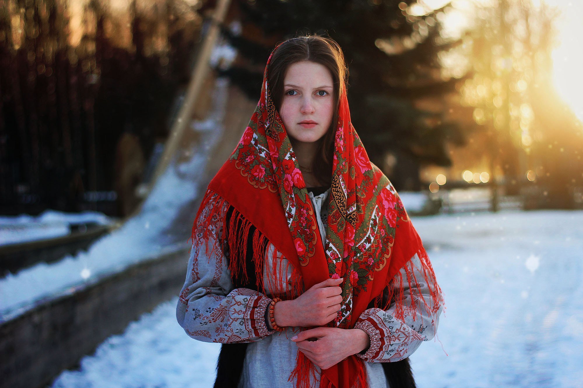 Girls in Slavic costumes in Jugao