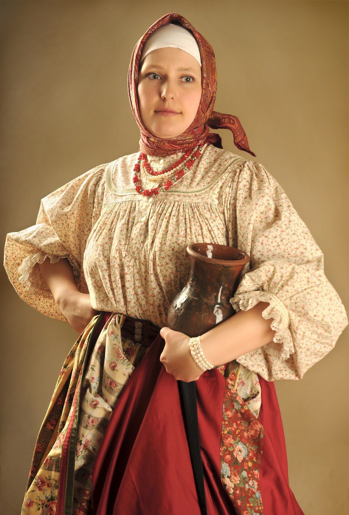 Girls in Slavic costumes in Jugao